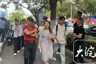 镜报：曼联冬窗优先签中卫，尼斯中卫托迪博是主要目标